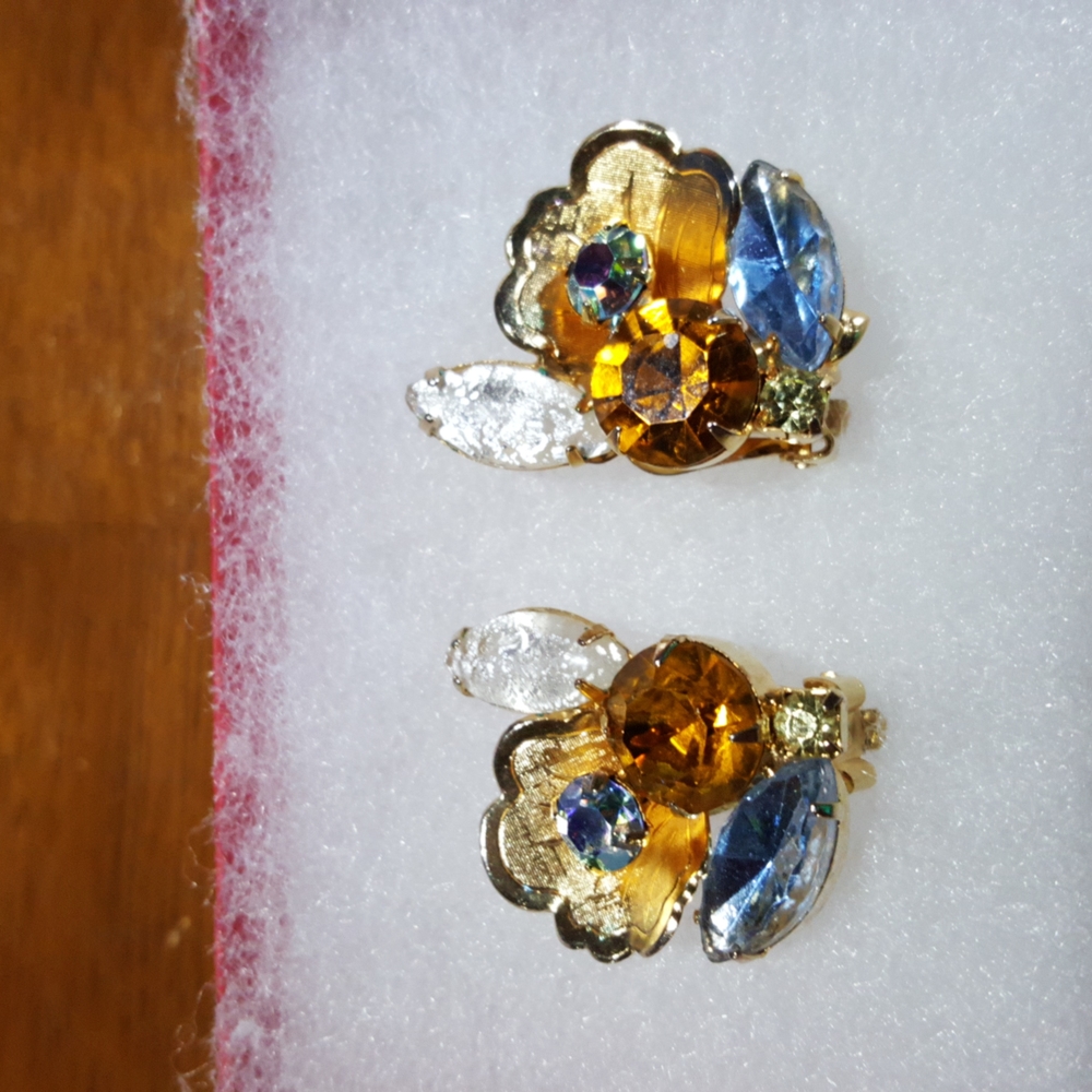 Vintage Clip-on Earrings
